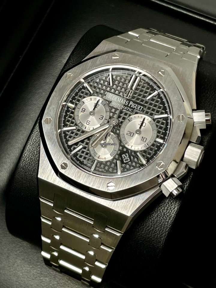 AP Royal Oak Chronograph 41mm Stainless Steel Black Dial